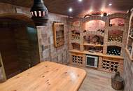 Großzügiges 1-2 Familienhaus mit sehr viel Potential in zentraler Trauner Lage!