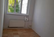 MIT EINBAUKÜCHE UND GRÜNBLICK