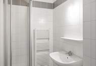 Ein Raum voller Licht und Leichtigkeit – Altbaucharme pur!