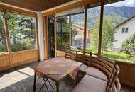 Geräumiges Einfamilienhaus mit Wintergarten und viel Potential
