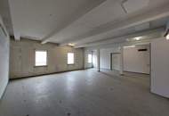 Geschäfts-, Gewerbe- und Bürogebäude im Zentrum