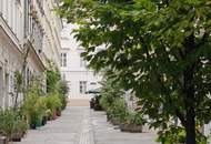 Neustiftgasse: Herrliche Dachterrassenwohnung + Stilaltbau + Überwiegende Süd-West-Ausrichtung + WG-Geeignet