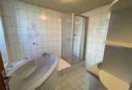 Ein großes Familien-Wohnhaus zum Renovieren, Bastlertraum, wenig Garten