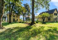Jahrhundertwende-Villa auf parkähnlichem Grundstück im Zentrum