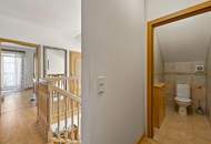 HOCHKARÄTIGES WOHNEN IN GRÜNRUHELAGE! WOHLFÜHL-REFUGIUM DER EXTRA KLASSE: TRADITION TRIFFT MODERNSTEN KOMFORT!