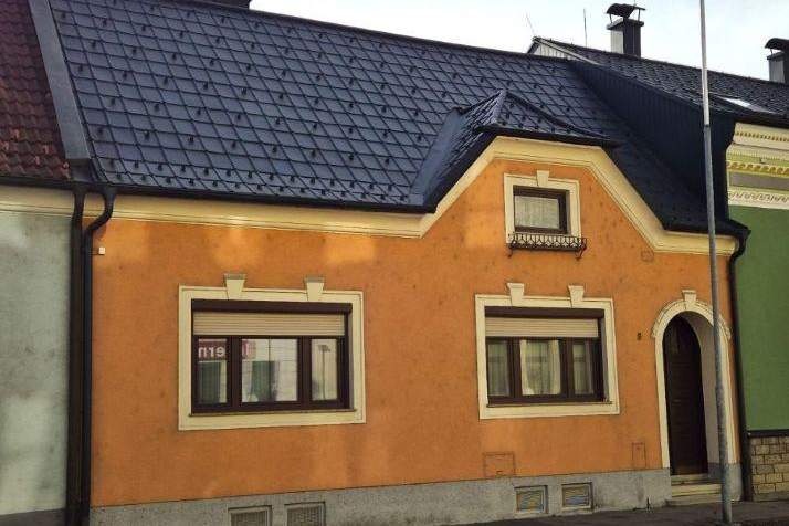 EINFAMILIENHAUS AUF GROSSEM GRUNDSTÜCK, Haus-kauf, 450.000,€, 2104 Korneuburg
