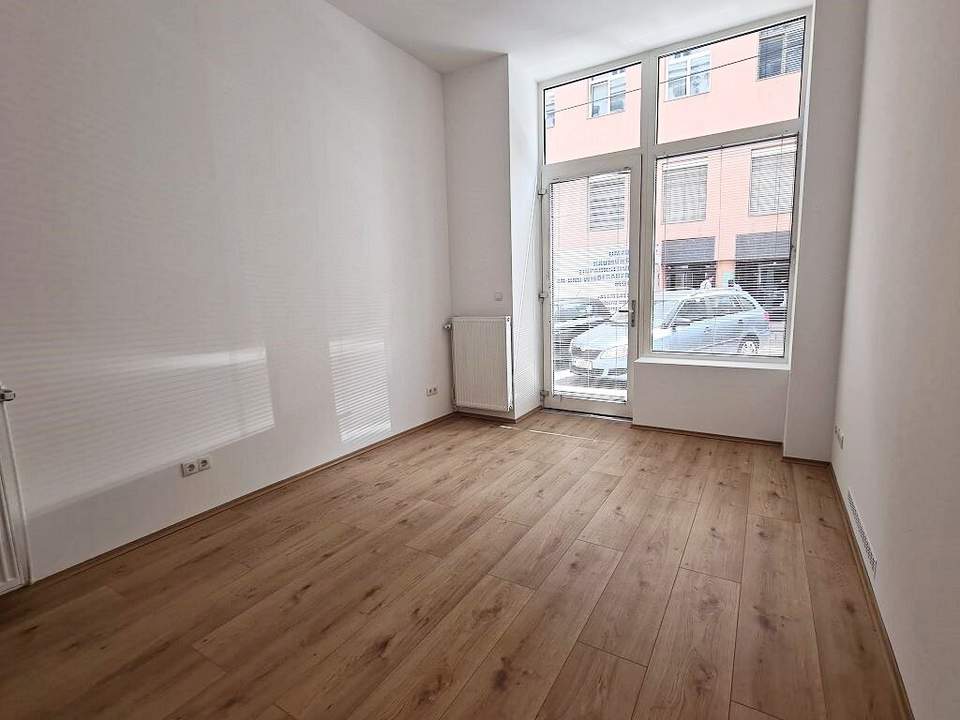 RÜDENGASSE, ERSTBEZUG, straßenseitige 36 m2 Geschäftsfläche, 2 Räume, Teeküche, Sanitäranlage, Kardinal-Nagl-Platz,