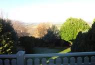 Gepflegtes Einfamilienhaus mit Pool in Top Lage !