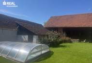sREAL- LANDLEBEN MIT CHARAKTER - Historisches Bauernhaus mit Scheune, Backstube, Pool und 1.296 m² Grund