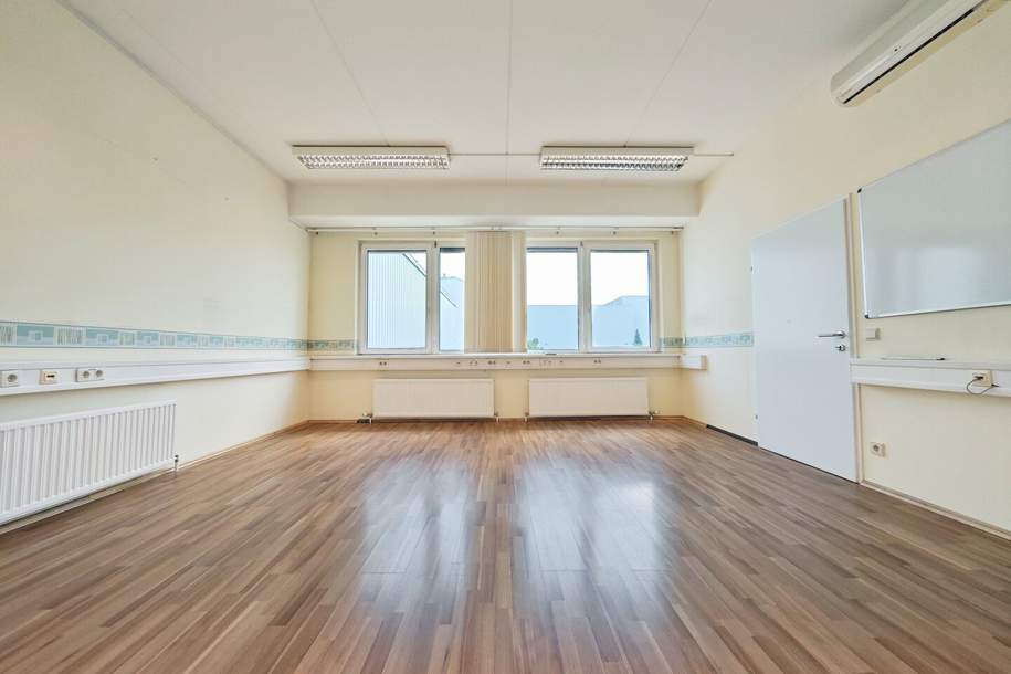Helles Büro mit 113m² im IZ-Süd | Klima & Parkplätze | Teeküche, Gewerbeobjekt-miete, 1.410,63,€, 2351 Mödling