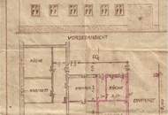 Bauernhaus mit uneinsehbaren Innenhof und Schuppen