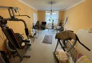 Jahrhundertwendehaus im Villenviertel – Waldrandlage, zentrumsnah, mit Sauna, Pool, Garagen und bester Anbindung - Wohnen und Arbeiten im Kurort