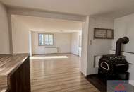 Mehrfamilienhaus mit Potenzial in sonniger und ruhiger Lage mit schönem Fernblick!