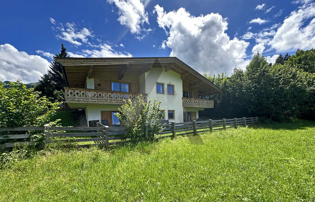 Grundstück mit Landhaus mit Freizeitwohnsitz in Traumlage - Ski in / Ski out - Kirchberg in Tirol