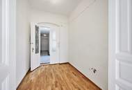 Sie lieben den Altbau-Charme? 2-Zimmer-Wohnung nahe Sternwartepark