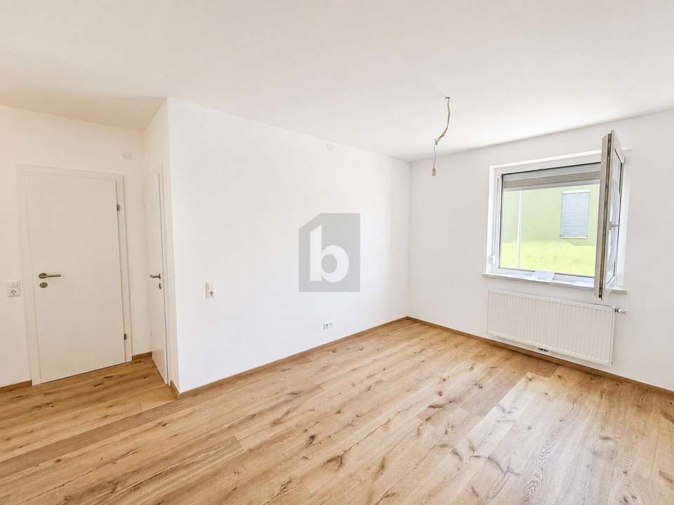 ERSTBEZUG MIT STIL | HOCHWERTIG SANIERTES ZUHAUSE MIT PARKPLATZ