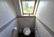 EIGENGRUND in NEUFELD!!! Generalsaniertes, großzügig angelegtes Haus mit Salzwasserpool und Garage!!