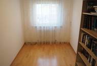 "3-Zimmer, Küche + 10m² große Loggia