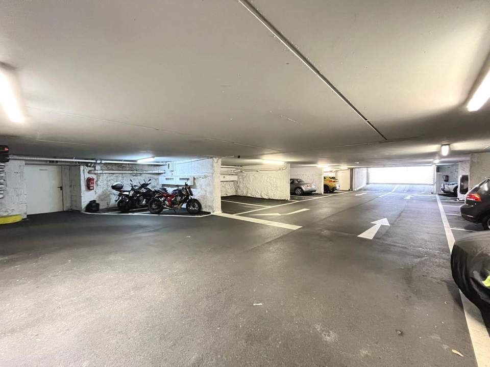 ZU VERKAUFEN: 6 Tiefgaragen-Stellplätze im 5. Bezirk!!