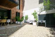 EXKLUSIVES TOWNHOUSE: INSIDE OUT - OUTSIDE IN