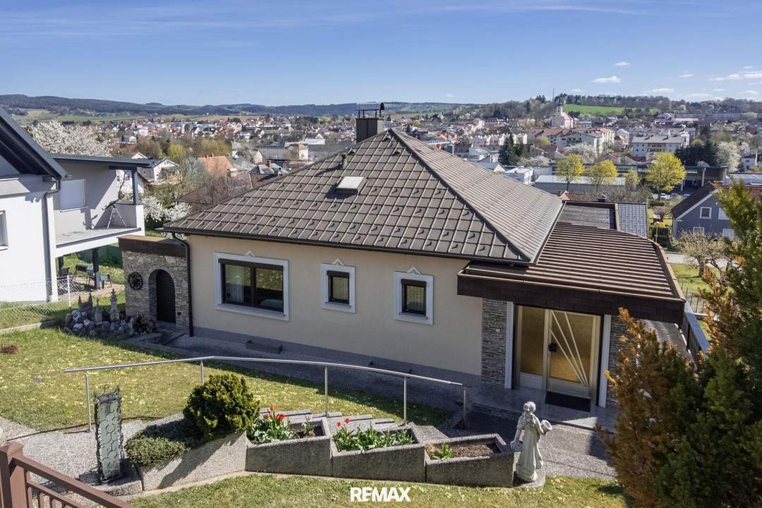 Einfamilienhaus in ruhiger Siedlungslage - mit herrlichem Weitblick