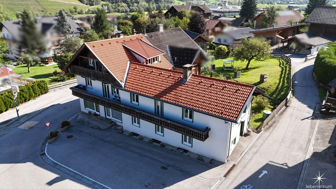 Gestalten Sie Ihren Lebensraum: Renditestarkes Mehrfamilienhaus im idyllischen Mölltal. Schlüsselfertig &amp; Modernisiert.