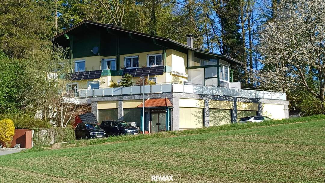 Großzügiges Landhaus mit TOP Garten in Waldrandlage!