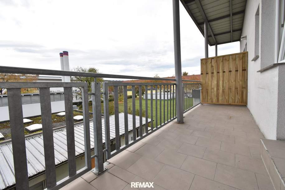 Gepflegtes Mini-Apartment mit Badezimmer und Balkon in zentraler Lage - Zimmer 14! Nähe BMW, SKF!!!, Wohnung-kauf, 36.960,€, 4400 Steyr(Stadt)