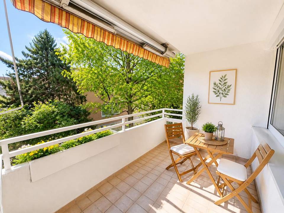 Ruhig gelegene 3-Zimmer-Wohnung mit Grünblick und Stellplatz – perfekt für Anleger & Eigennutzer