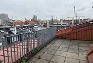 1040! 4 Zimmer Dachgeschoss-Wohnung mit ca. 32 m² großer Terrasse mit traumhaften Fernblick