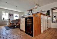 Wohnen, wo andere Urlaub machen – Traumhafter Streckhof mit Geschichte & Stil