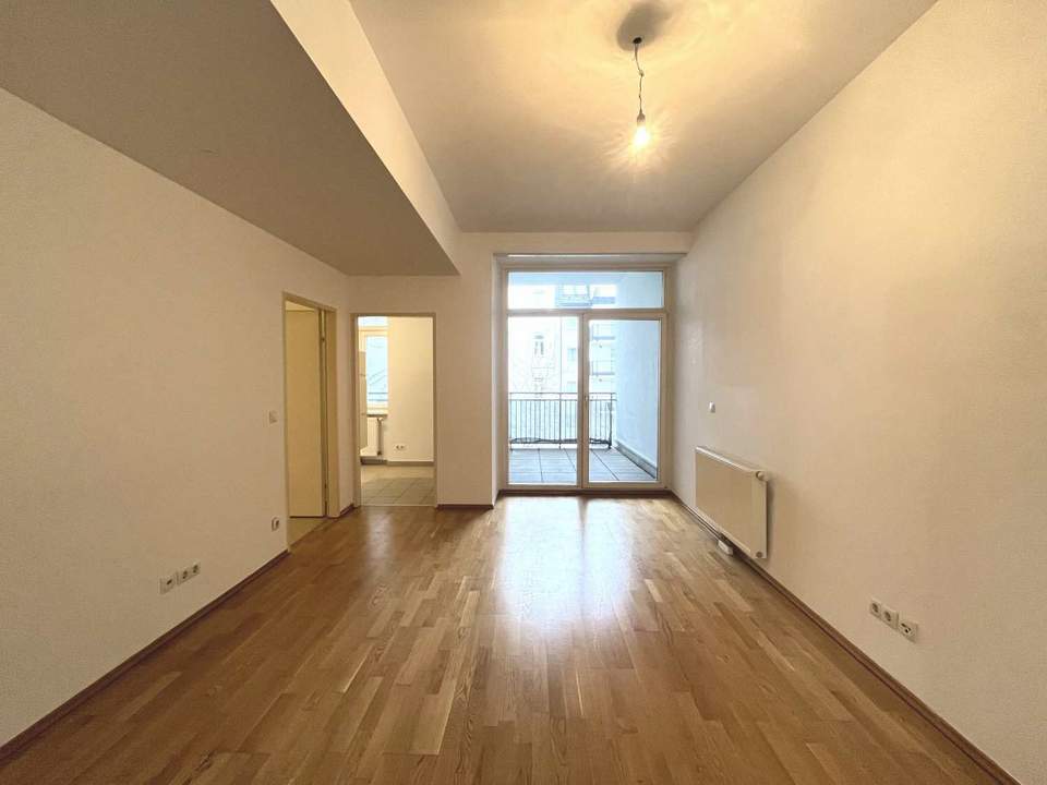 Stadtrand trifft City: Helle 2-Zimmer-Wohnung mit Loggia nahe Wienerberg