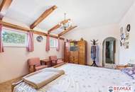 Großzügiges Ein- bzw. Zweifamilienhaus in unmittelbarer Nähe zum Bahnhof!