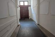 schöne 2 Zimmer Wohnung mit separater Küche ab sofort zu mieten - Goldschlagstraße 131