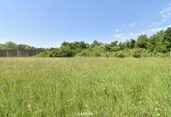 Aufgeschlossenes 1.998 m² Baugrundstück in entspannter Siedlungslage!