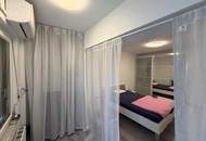 Viel barrierefreier Wohnraum, Platz für gemeinsame Werte und Indoor-Pool // Much barrier-free living-space, room for shared values, and indoor pool //