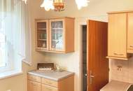 Gepflegte, großzügige 2 Zimmer-Loggia Wohnung - ruhig und gleichzeitig zentrumsnah - komplett möbliert