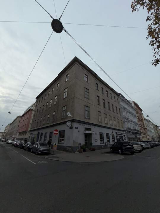 Sanierungsbedürftige Altbauwohnung im Herzen des 2. Bezirks