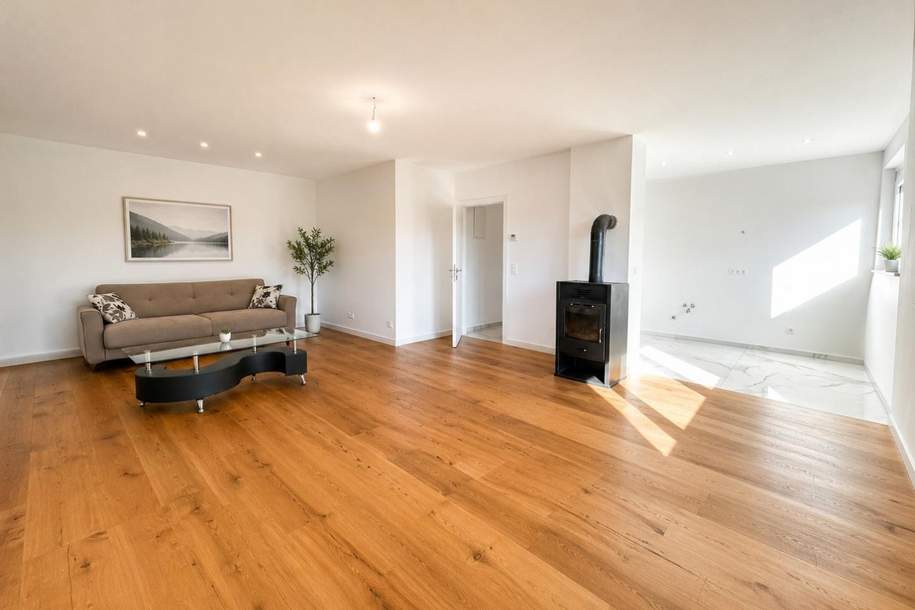 Exklusive 3-Zimmer-Wohnung mit 103 m² WNFL | frisch saniert | Kamin | Stellplatz | nahe Wien, Wohnung-kauf, 318.000,€, 2326 Bruck an der Leitha