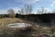 große Ferienparzelle am Neudörfler See mit Strom und Wasseranschluss zu vergeben