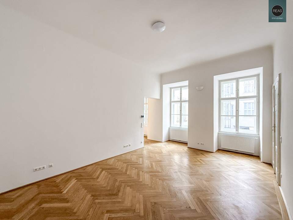 BÜRO in historischem Denkmal-Haus in Toplage der Innenstadt!