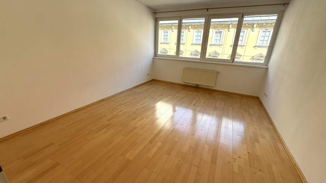 PERFEKTE WG-geeignete 2 Zimmer Wohnung in der LAUDONGASSE!!! Günstige Nebenkosten!!!