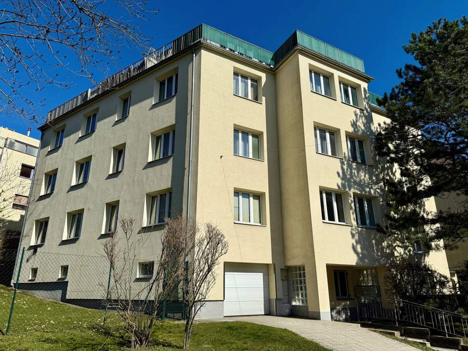 Sanierungsbedürftige Eckwohnung I Süd-West Ausrichtung I Ruhige Seitengasse I Viele Möglichkeiten zur Raumgestaltung I