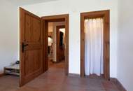 "Zauberhafter Dreikanthof mit großem Gartenparadies bei Tulln"