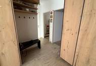 Neuwertige Wohnung mit Südbalkon, Parkplatz und moderne Ausstattung!