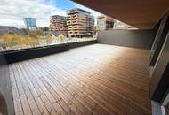 ERSTBEZUG 3 ZIMMER WOHNUNG IM "GRÜNBLICK" VIERTEL ZWEI + TRAUMTERRASSE MIT ca. 64 m² + NUTZUNG INFINITY-AUSSENPOOL, GYM &amp; SAUNA
