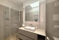 Luxus Penthouse mit Outdoor-Jacuzzi wird komplett möbliert vermietet // Luxury penthouse with outdoor Jacuzzi available for rent, fully furnished //