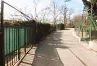 TOLLES GRUNDSTÜCK MIT KLEINGARTENHAUS! EIGENGRUND!