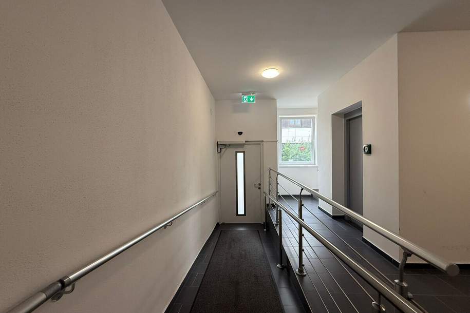 Neu, sichtbar, unschlagbar: Deine Bürofläche mitten im Zentrum!, Gewerbeobjekt-kauf, 273.000,€, 5110 Salzburg-Umgebung