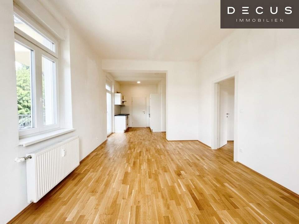 | CHARMANTE 2-ZIMMER WOHNUNG MIT GROSSZÜGIGER SW-TERRASSE | IN WUNDERSCHÖNER ALTBAU-VILLA | HELL & GEMÜTLICH | IDEAL FÜR STUDENTEN, SINGELS ODER PÄRCHEN | NÄHE MED-UNI | TOP LAGE